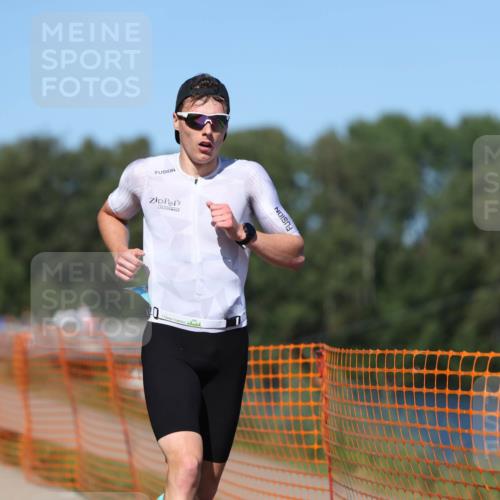 07.09.2025 - 19. Norderstedt Triathlon Michael Strokosch http://msf.ph/oto/8801662 07.09.2025 14:52:45 Laufen 1421 meine-sportfotos.de