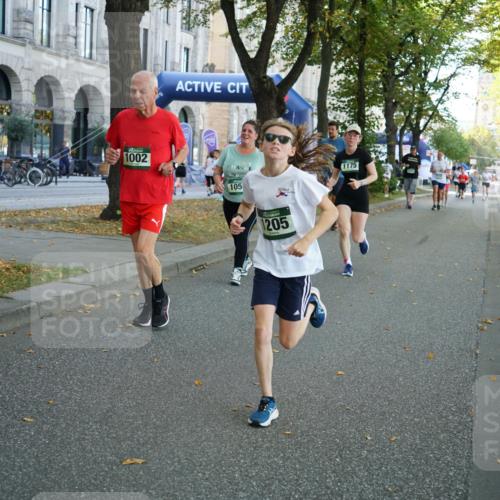07.09.2025 - BARMER Alsterlauf Yannick Fuchs http://msf.ph/oto/8801685 07.09.2025 11:50:02 Laufen 1002, 105, 1205, 1175 meine-sportfotos.de