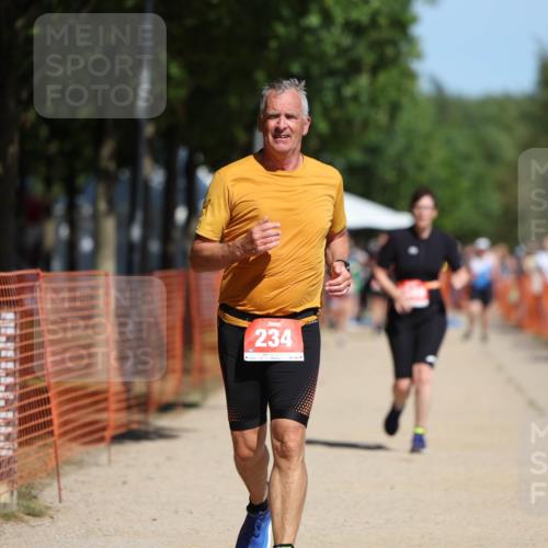 07.09.2025 - 19. Norderstedt Triathlon Michael Strokosch http://msf.ph/oto/8801687 07.09.2025 12:32:20 Laufen 164, 234, 1349 meine-sportfotos.de