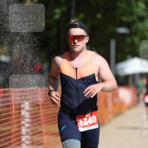 07.09.2025 - 19. Norderstedt Triathlon Michael Strokosch http://msf.ph/oto/8801695 07.09.2025 12:02:32 Laufen 203, 1159, 1340, 1341, 1365 meine-sportfotos.de