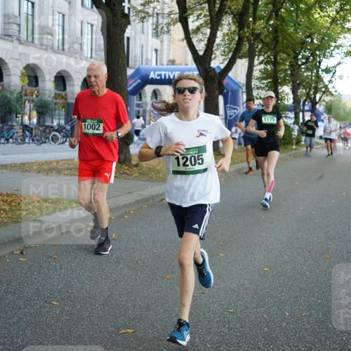 07.09.2025 - BARMER Alsterlauf Yannick Fuchs http://msf.ph/oto/8801700 07.09.2025 11:50:03 Laufen 1002, 1205, 1175 meine-sportfotos.de