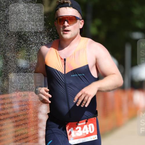 07.09.2025 - 19. Norderstedt Triathlon Michael Strokosch http://msf.ph/oto/8801710 07.09.2025 12:02:33 Laufen 203, 1159, 1340, 1341, 1365 meine-sportfotos.de