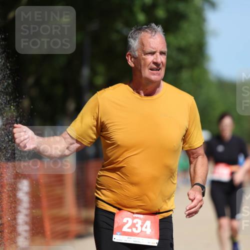 07.09.2025 - 19. Norderstedt Triathlon Michael Strokosch http://msf.ph/oto/8801741 07.09.2025 12:32:22 Laufen 234, 1349 meine-sportfotos.de