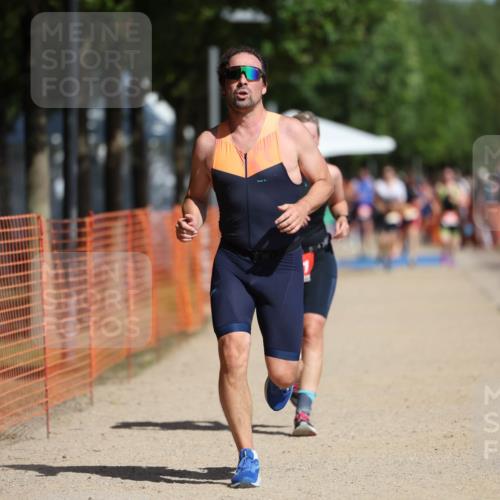 07.09.2025 - 19. Norderstedt Triathlon Michael Strokosch http://msf.ph/oto/8801772 07.09.2025 12:02:36 Laufen 203, 1159, 1340, 1341, 1365 meine-sportfotos.de