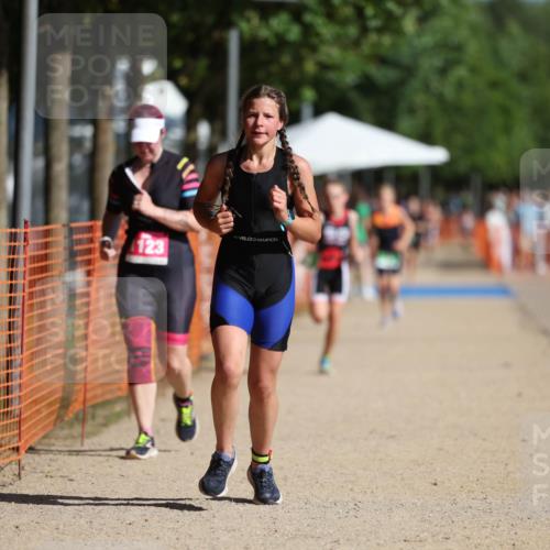 07.09.2025 - 19. Norderstedt Triathlon Michael Strokosch http://msf.ph/oto/8801779 07.09.2025 10:59:16 Laufen 64, 83, 1123 meine-sportfotos.de