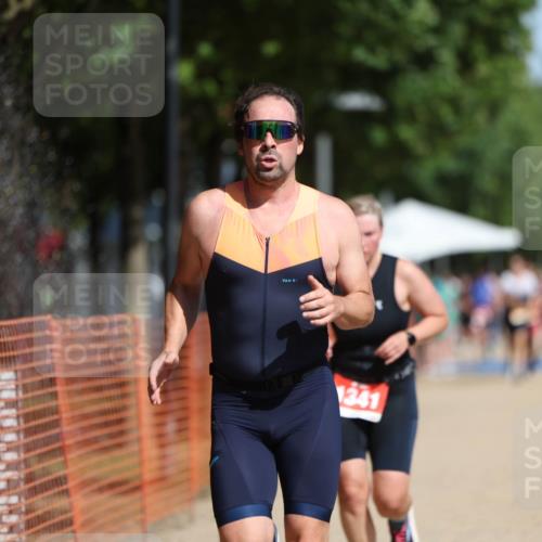 07.09.2025 - 19. Norderstedt Triathlon Michael Strokosch http://msf.ph/oto/8801800 07.09.2025 12:02:37 Laufen 203, 1159, 1341, 1365 meine-sportfotos.de