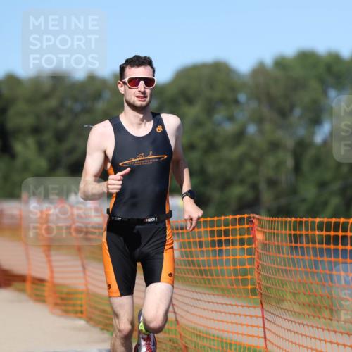 07.09.2025 - 19. Norderstedt Triathlon Michael Strokosch http://msf.ph/oto/8801835 07.09.2025 14:53:04 Laufen 879, 969, 1002, 1041 meine-sportfotos.de