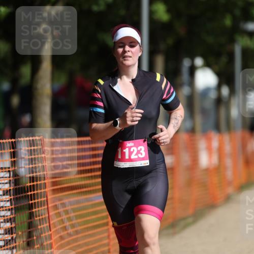 07.09.2025 - 19. Norderstedt Triathlon Michael Strokosch http://msf.ph/oto/8801857 07.09.2025 10:59:20 Laufen 64, 73, 83, 1123 meine-sportfotos.de