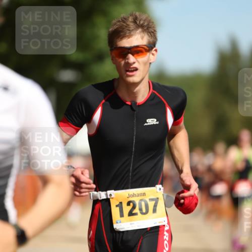 07.09.2025 - 19. Norderstedt Triathlon Michael Strokosch http://msf.ph/oto/8801914 07.09.2025 12:02:51 Laufen 775, 784, 1194, 1207 meine-sportfotos.de
