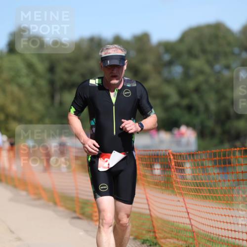 07.09.2025 - 19. Norderstedt Triathlon Michael Strokosch http://msf.ph/oto/8801926 07.09.2025 13:10:44 Laufen 208, 209, 247, 1268 meine-sportfotos.de