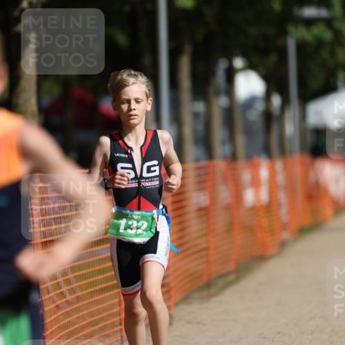07.09.2025 - 19. Norderstedt Triathlon Michael Strokosch http://msf.ph/oto/8802017 07.09.2025 10:59:28 Laufen 73, 132 meine-sportfotos.de