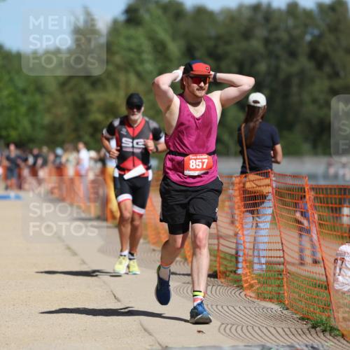07.09.2025 - 19. Norderstedt Triathlon Michael Strokosch http://msf.ph/oto/8802020 07.09.2025 12:32:46 Laufen 695, 857 meine-sportfotos.de