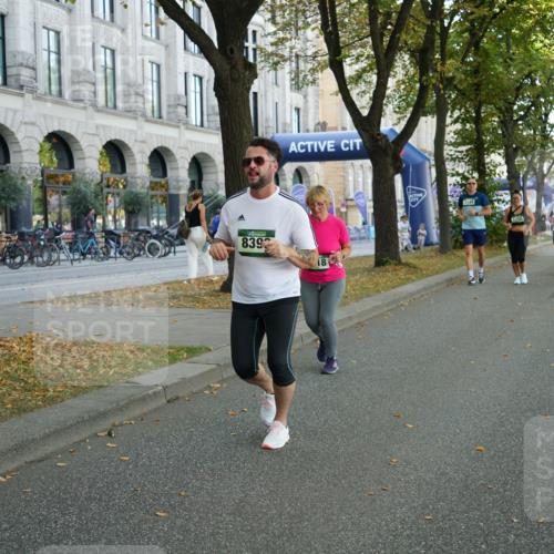 07.09.2025 - BARMER Alsterlauf Yannick Fuchs http://msf.ph/oto/8802036 07.09.2025 11:50:20 Laufen 8392 meine-sportfotos.de