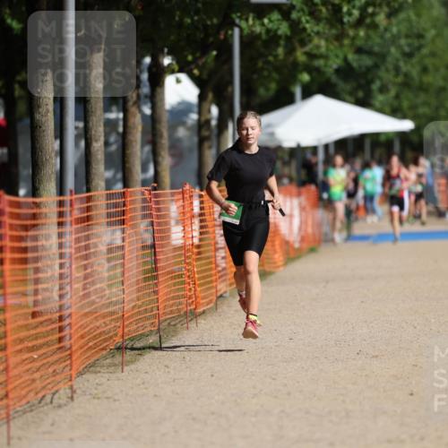 07.09.2025 - 19. Norderstedt Triathlon Michael Strokosch http://msf.ph/oto/8802059 07.09.2025 10:59:32 Laufen 73, 132, 644 meine-sportfotos.de