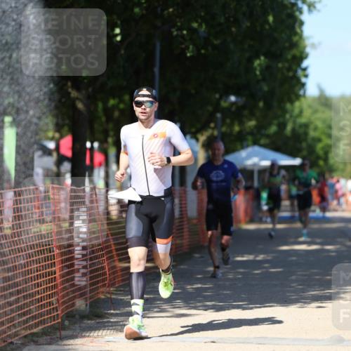 07.09.2025 - 19. Norderstedt Triathlon Michael Strokosch http://msf.ph/oto/8802061 07.09.2025 14:53:20 Laufen 994, 1006, 1401, 1467 meine-sportfotos.de