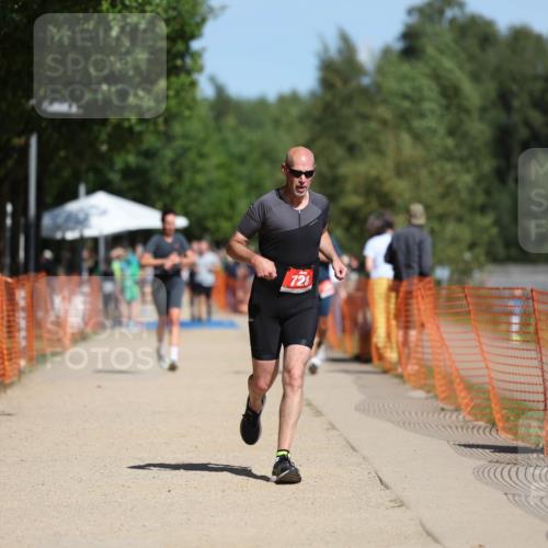 07.09.2025 - 19. Norderstedt Triathlon Michael Strokosch http://msf.ph/oto/8802081 07.09.2025 12:32:55 Laufen 728 meine-sportfotos.de