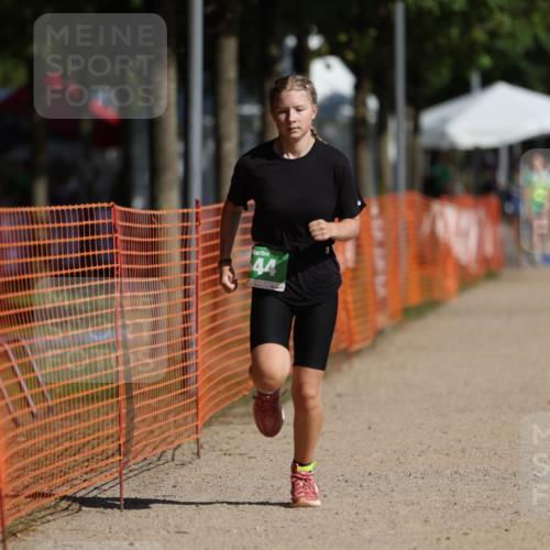 07.09.2025 - 19. Norderstedt Triathlon Michael Strokosch http://msf.ph/oto/8802108 07.09.2025 10:59:34 Laufen 644 meine-sportfotos.de