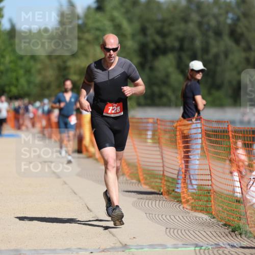 07.09.2025 - 19. Norderstedt Triathlon Michael Strokosch http://msf.ph/oto/8802118 07.09.2025 12:32:56 Laufen 245, 258, 728 meine-sportfotos.de