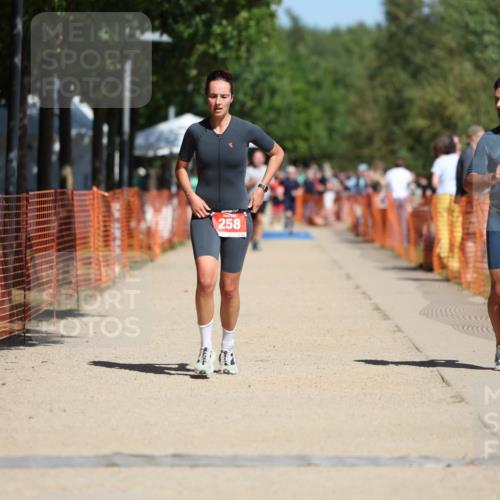 07.09.2025 - 19. Norderstedt Triathlon Michael Strokosch http://msf.ph/oto/8802170 07.09.2025 12:33:01 Laufen 245, 258, 728 meine-sportfotos.de