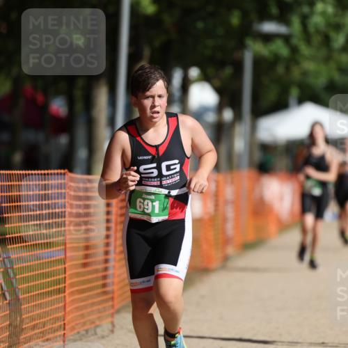 07.09.2025 - 19. Norderstedt Triathlon Michael Strokosch http://msf.ph/oto/8802177 07.09.2025 10:59:48 Laufen 61, 681, 691 meine-sportfotos.de