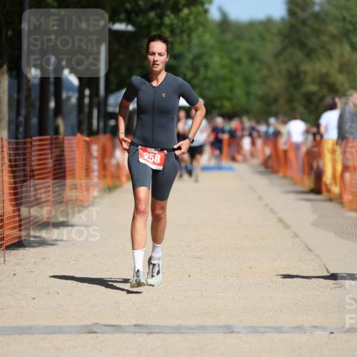 07.09.2025 - 19. Norderstedt Triathlon Michael Strokosch http://msf.ph/oto/8802191 07.09.2025 12:33:02 Laufen 245, 258, 728 meine-sportfotos.de