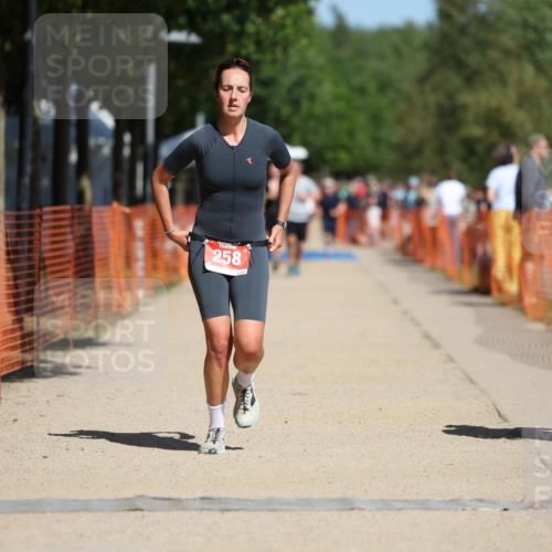 07.09.2025 - 19. Norderstedt Triathlon Michael Strokosch http://msf.ph/oto/8802198 07.09.2025 12:33:02 Laufen 245, 258, 728 meine-sportfotos.de