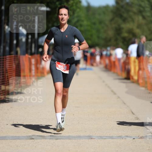 07.09.2025 - 19. Norderstedt Triathlon Michael Strokosch http://msf.ph/oto/8802213 07.09.2025 12:33:02 Laufen 245, 258, 728 meine-sportfotos.de