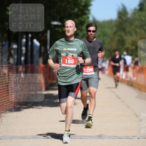 07.09.2025 - 19. Norderstedt Triathlon Michael Strokosch http://msf.ph/oto/8802263 07.09.2025 13:11:03 Laufen 137, 188, 1256, 1290 meine-sportfotos.de