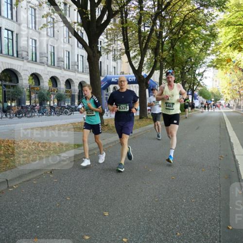 07.09.2025 - BARMER Alsterlauf Yannick Fuchs http://msf.ph/oto/8802304 07.09.2025 11:50:36 Laufen 8322, 8325, 3069, 8462 meine-sportfotos.de