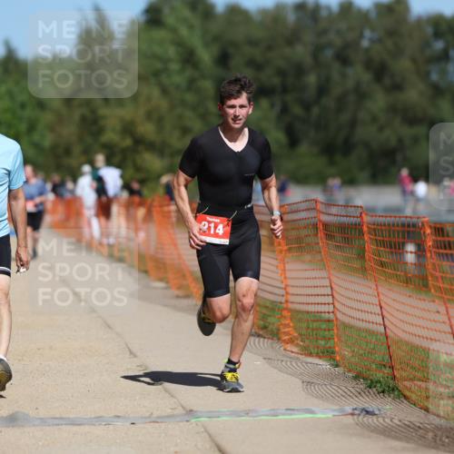 07.09.2025 - 19. Norderstedt Triathlon Michael Strokosch http://msf.ph/oto/8802323 07.09.2025 13:11:10 Laufen 213, 214, 762 meine-sportfotos.de