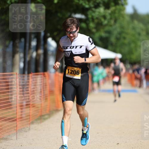 07.09.2025 - 19. Norderstedt Triathlon Michael Strokosch http://msf.ph/oto/8802324 07.09.2025 12:03:15 Laufen 1206 meine-sportfotos.de