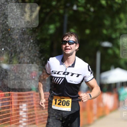 07.09.2025 - 19. Norderstedt Triathlon Michael Strokosch http://msf.ph/oto/8802360 07.09.2025 12:03:16 Laufen 1206 meine-sportfotos.de