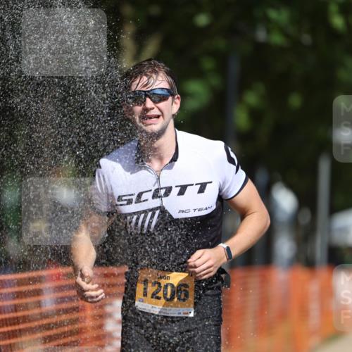 07.09.2025 - 19. Norderstedt Triathlon Michael Strokosch http://msf.ph/oto/8802374 07.09.2025 12:03:16 Laufen 1206 meine-sportfotos.de