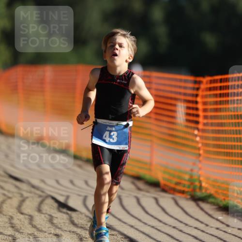 07.09.2025 - 19. Norderstedt Triathlon Michael Strokosch http://msf.ph/oto/8802385 07.09.2025 09:16:56 Laufen 43 meine-sportfotos.de