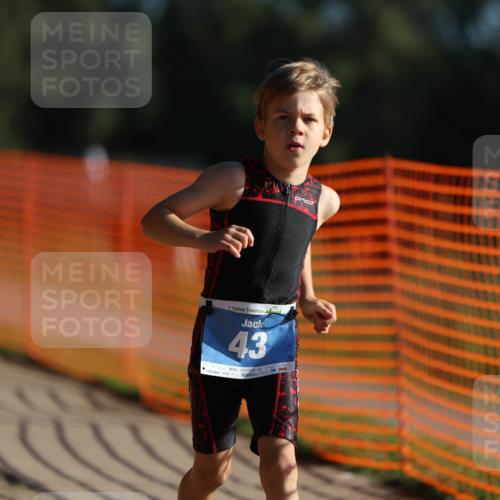 07.09.2025 - 19. Norderstedt Triathlon Michael Strokosch http://msf.ph/oto/8802404 07.09.2025 09:16:57 Laufen 43 meine-sportfotos.de