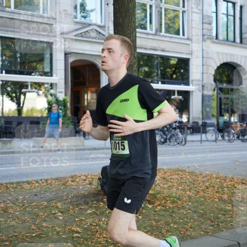 07.09.2025 - BARMER Alsterlauf Yannick Fuchs http://msf.ph/oto/8802409 07.09.2025 11:50:43 Laufen 1015 meine-sportfotos.de