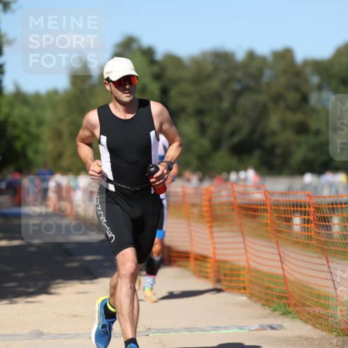 07.09.2025 - 19. Norderstedt Triathlon Michael Strokosch http://msf.ph/oto/8802446 07.09.2025 14:53:50 Laufen 996, 1008, 1456, 1471 meine-sportfotos.de