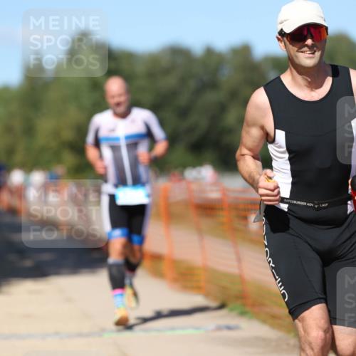 07.09.2025 - 19. Norderstedt Triathlon Michael Strokosch http://msf.ph/oto/8802461 07.09.2025 14:53:51 Laufen 996, 1008, 1456, 1471 meine-sportfotos.de