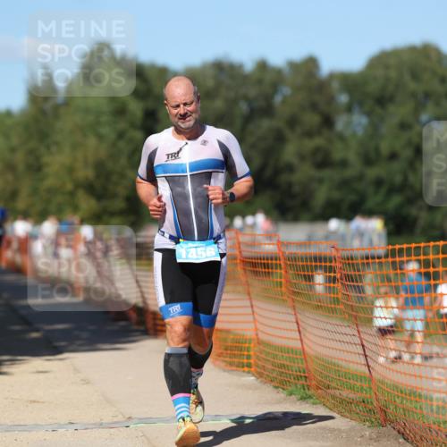 07.09.2025 - 19. Norderstedt Triathlon Michael Strokosch http://msf.ph/oto/8802468 07.09.2025 14:53:51 Laufen 996, 1008, 1456, 1471 meine-sportfotos.de