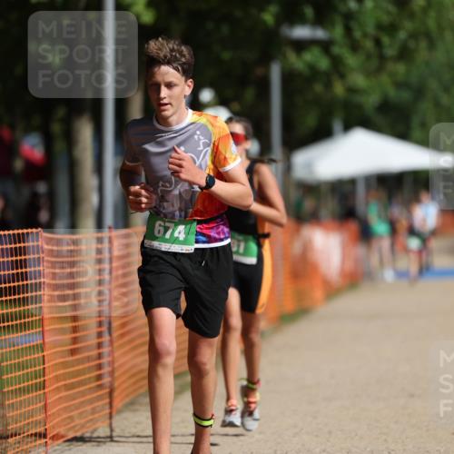 07.09.2025 - 19. Norderstedt Triathlon Michael Strokosch http://msf.ph/oto/8802474 07.09.2025 11:00:04 Laufen 91, 674 meine-sportfotos.de