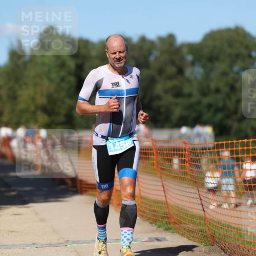 07.09.2025 - 19. Norderstedt Triathlon Michael Strokosch http://msf.ph/oto/8802476 07.09.2025 14:53:52 Laufen 996, 1008, 1456, 1471 meine-sportfotos.de