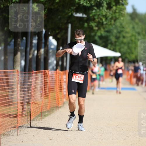 07.09.2025 - 19. Norderstedt Triathlon Michael Strokosch http://msf.ph/oto/8802486 07.09.2025 12:03:32 Laufen 1320 meine-sportfotos.de