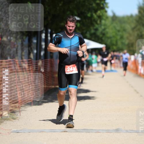 07.09.2025 - 19. Norderstedt Triathlon Michael Strokosch http://msf.ph/oto/8802491 07.09.2025 13:11:24 Laufen 217, 244, 813 meine-sportfotos.de