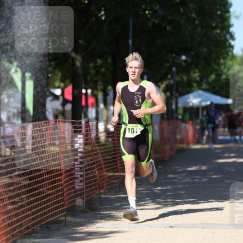 07.09.2025 - 19. Norderstedt Triathlon Michael Strokosch http://msf.ph/oto/8802538 07.09.2025 14:54:00 Laufen 1017, 1040 meine-sportfotos.de