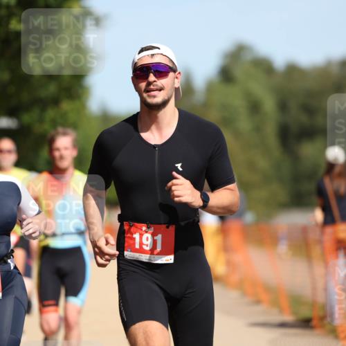 07.09.2025 - 19. Norderstedt Triathlon Michael Strokosch http://msf.ph/oto/8802547 07.09.2025 12:33:28 Laufen 191, 210, 714, 731, 782, 815, 1247, 1329 meine-sportfotos.de