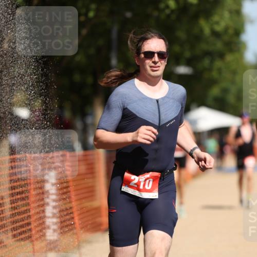 07.09.2025 - 19. Norderstedt Triathlon Michael Strokosch http://msf.ph/oto/8802601 07.09.2025 12:33:32 Laufen 191, 210, 714, 731, 815, 1247, 1272, 1329 meine-sportfotos.de