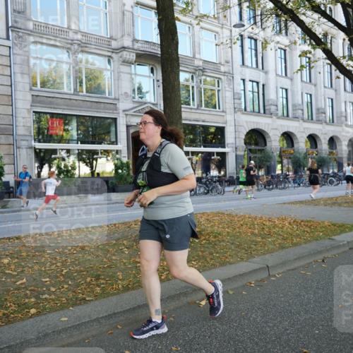 07.09.2025 - BARMER Alsterlauf Yannick Fuchs http://msf.ph/oto/8802609 07.09.2025 11:50:59 Laufen 2 meine-sportfotos.de