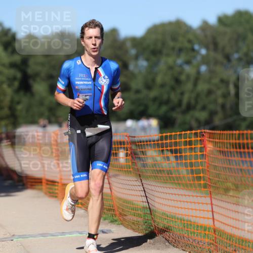 07.09.2025 - 19. Norderstedt Triathlon Michael Strokosch http://msf.ph/oto/8802626 07.09.2025 14:54:04 Laufen 1017, 1038, 1040 meine-sportfotos.de