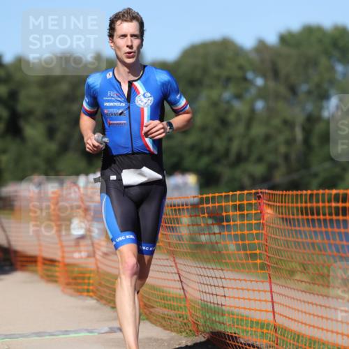 07.09.2025 - 19. Norderstedt Triathlon Michael Strokosch http://msf.ph/oto/8802633 07.09.2025 14:54:04 Laufen 1017, 1038, 1040 meine-sportfotos.de