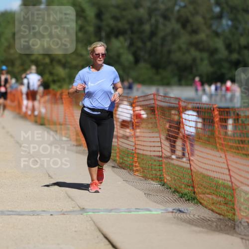 07.09.2025 - 19. Norderstedt Triathlon Michael Strokosch http://msf.ph/oto/8802670 07.09.2025 13:11:38 Laufen 853, 1342 meine-sportfotos.de